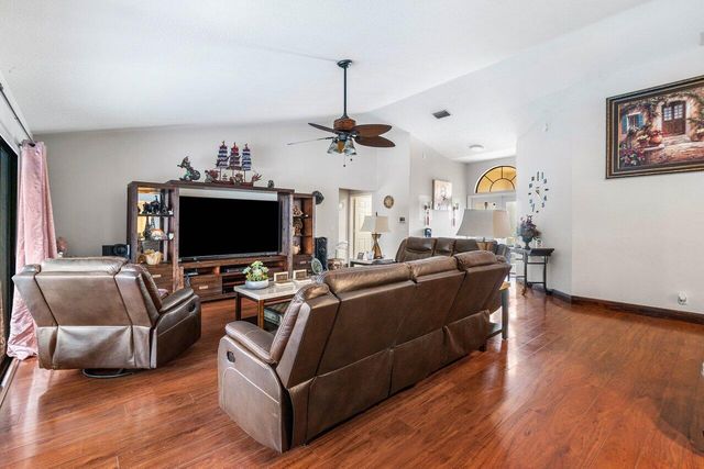 13419 Northumberland Circle, Wellington, FL 33414