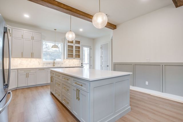 2705 Gordon Avenue, Fort Worth, TX 76110