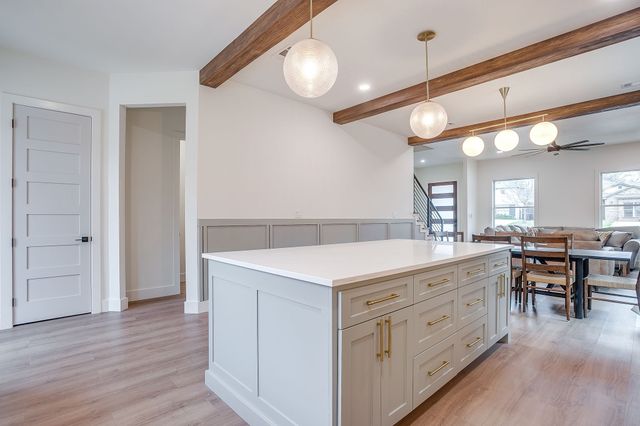 2705 Gordon Avenue, Fort Worth, TX 76110