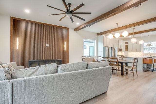 2705 Gordon Avenue, Fort Worth, TX 76110