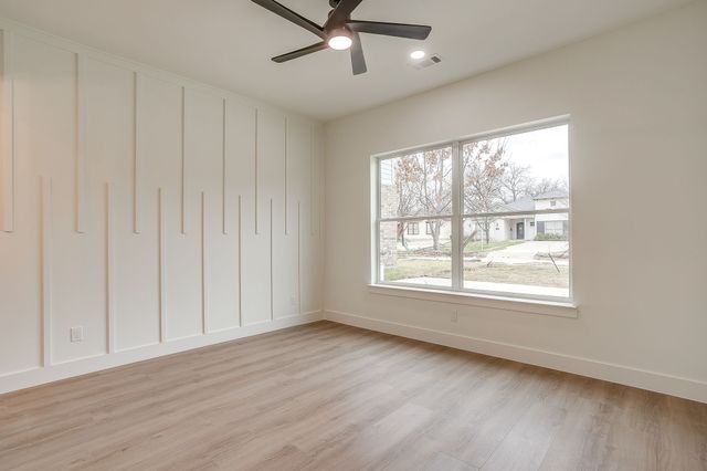 2705 Gordon Avenue, Fort Worth, TX 76110