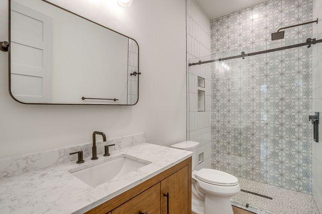 2705 Gordon Avenue, Fort Worth, TX 76110