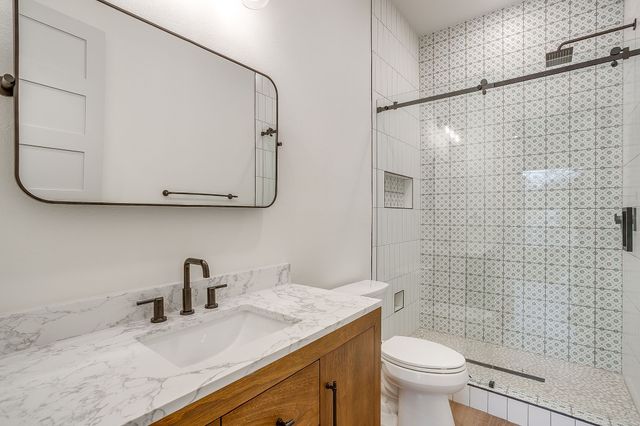 2705 Gordon Avenue, Fort Worth, TX 76110
