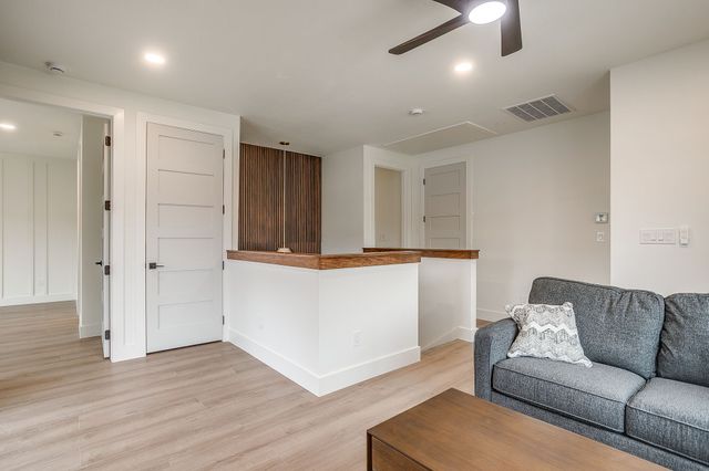 2705 Gordon Avenue, Fort Worth, TX 76110