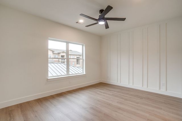 2705 Gordon Avenue, Fort Worth, TX 76110