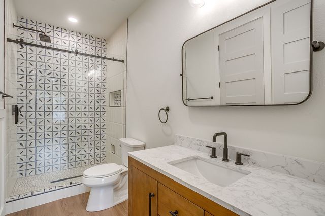 2705 Gordon Avenue, Fort Worth, TX 76110