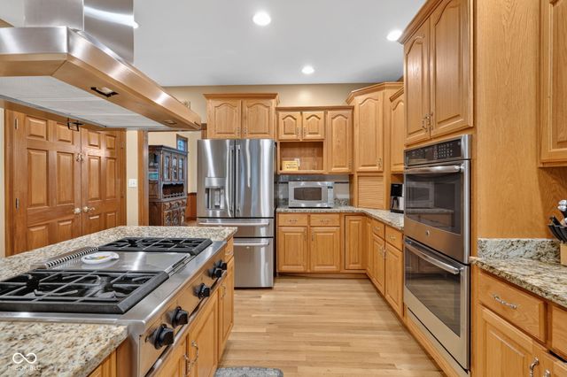 10765 Forest Lake Court, Indianapolis, IN 46278