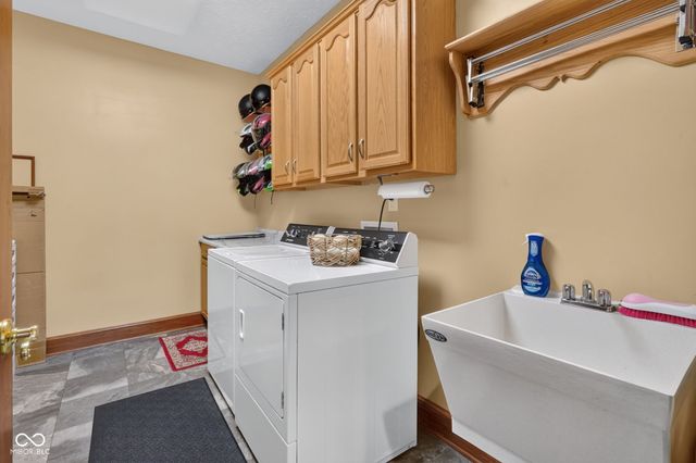 10765 Forest Lake Court, Indianapolis, IN 46278