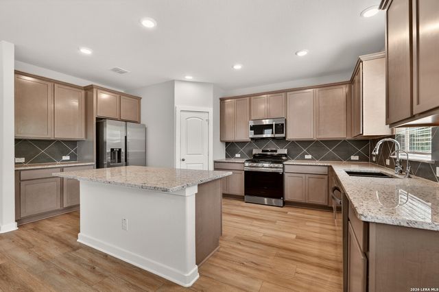 120 Vertex Loop, San Antonio, TX 78238