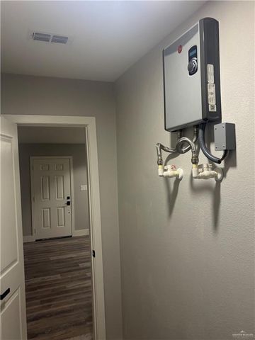 5910 Vanessa E Drive, Edinburg, TX 78542