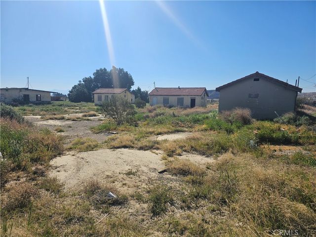 29823 N 1st, Barstow, CA 92311