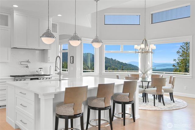 1900 Samish Crest Way, Bellingham, WA 98229