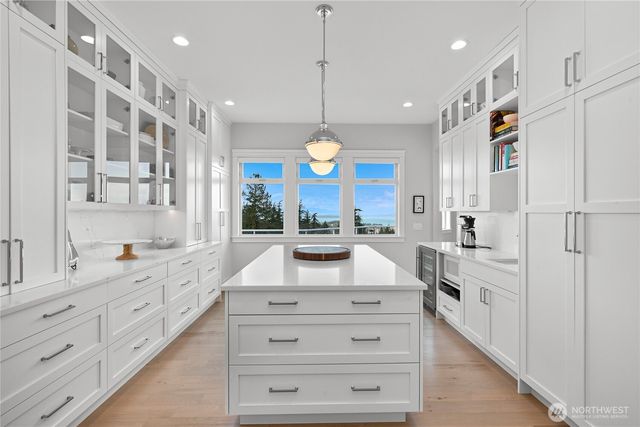 1900 Samish Crest Way, Bellingham, WA 98229