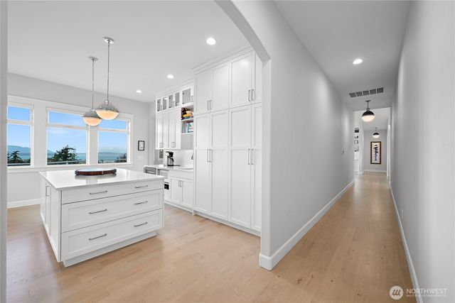 1900 Samish Crest Way, Bellingham, WA 98229