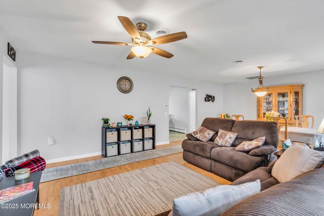 9 Morongo Court, Toms River, NJ 08757