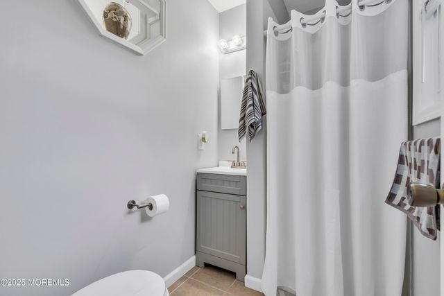 9 Morongo Court, Toms River, NJ 08757