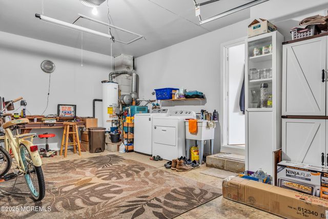 9 Morongo Court, Toms River, NJ 08757