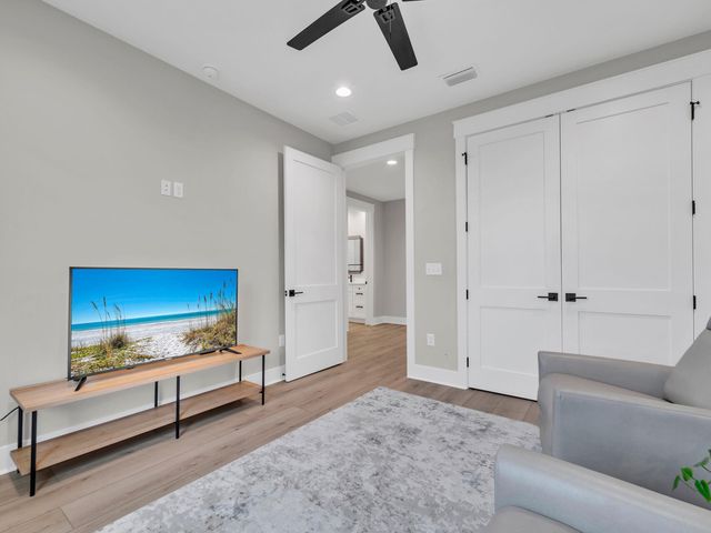 140 Sibert Avenue UNIT 5, Destin, FL 32541