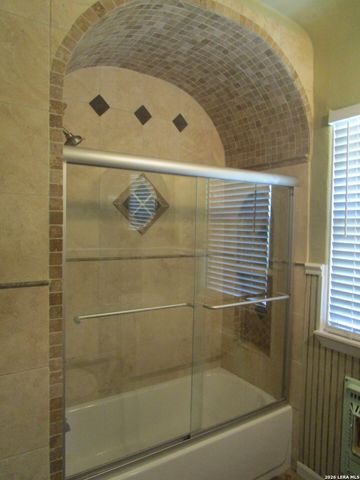 411 W Elsmere Pl, San Antonio, TX 78212