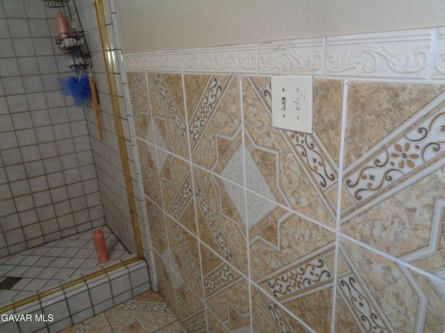 2825 W 28th Street, Rosamond, CA 93560