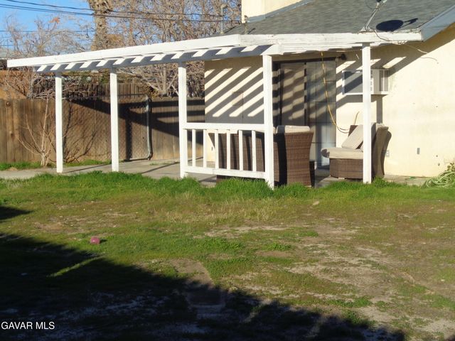 2825 W 28th Street, Rosamond, CA 93560