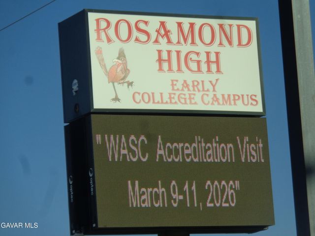 2825 W 28th Street, Rosamond, CA 93560