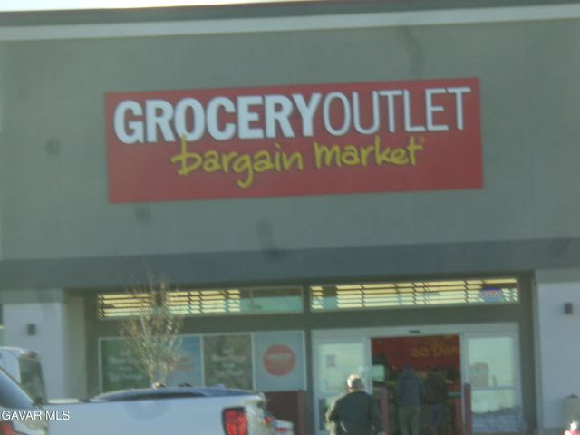 2825 W 28th Street, Rosamond, CA 93560