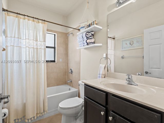 11865 SW 236th St, Homestead, FL 33032