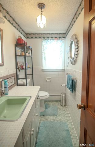 97 Jacqueline Drive, Bristol, CT 06010