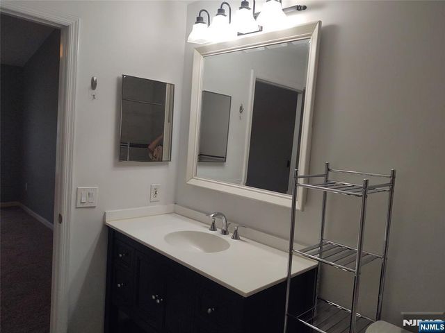 5912 Tudor Drive 5912, Pequannock Township, NJ 07444