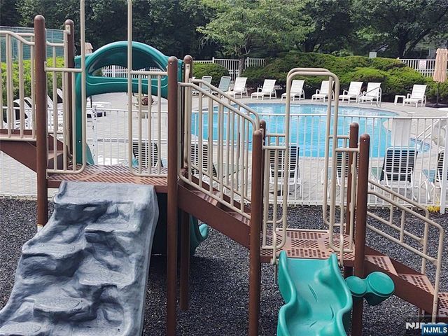 5912 Tudor Drive 5912, Pequannock Township, NJ 07444