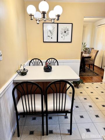 127 Hillcrest Avenue, Edison, NJ 08817