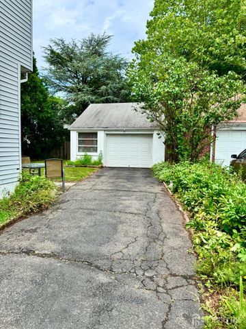127 Hillcrest Avenue, Edison, NJ 08817