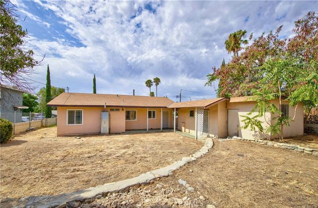 3135 W George, Banning, CA 92220