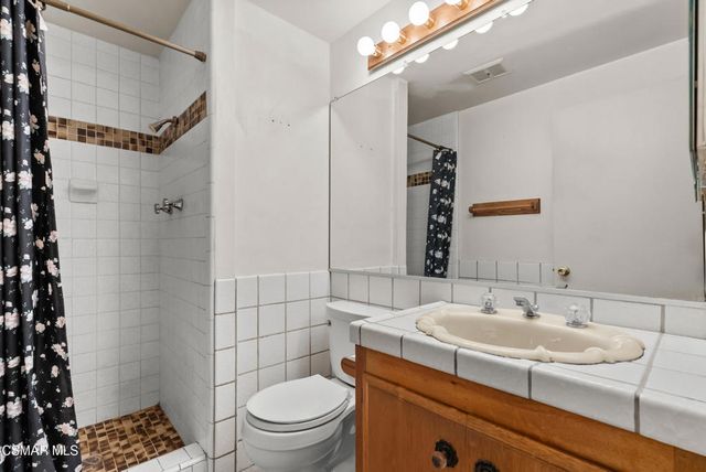 1163 Sycamore Drive, Simi Valley, CA 93065