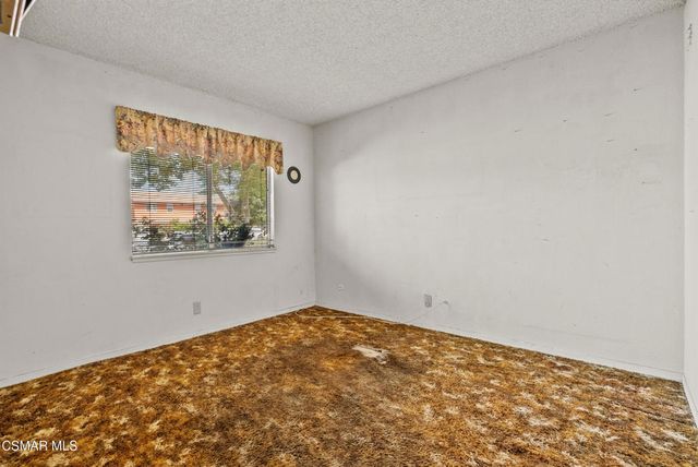 1163 Sycamore Drive, Simi Valley, CA 93065