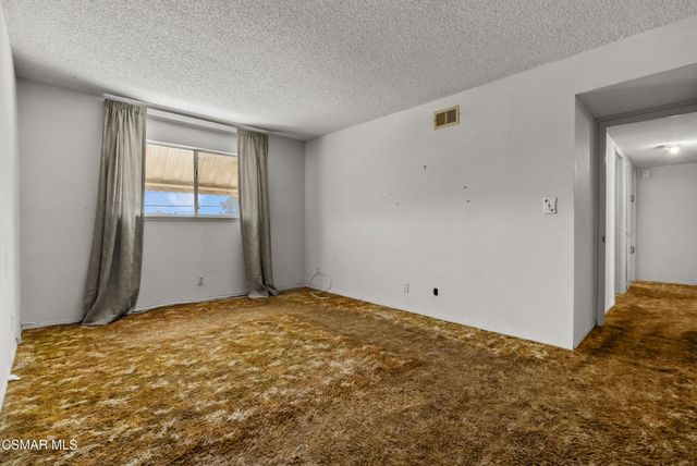 1163 Sycamore Drive, Simi Valley, CA 93065