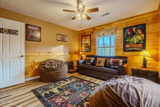 1430 A M King Way, Sevierville, TN 37876