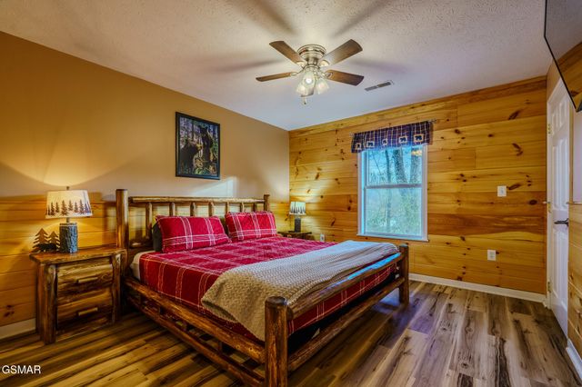 1430 A M King Way, Sevierville, TN 37876