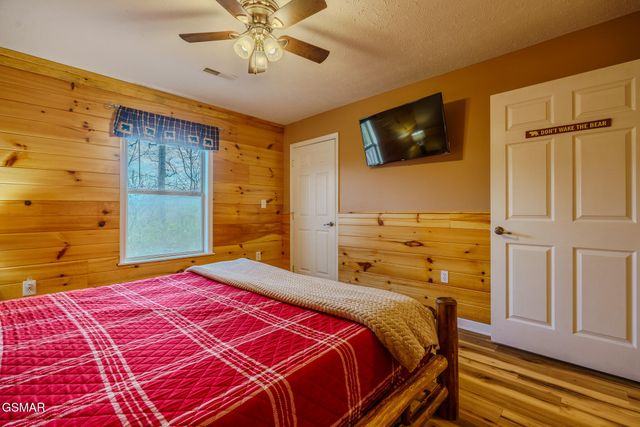 1430 A M King Way, Sevierville, TN 37876