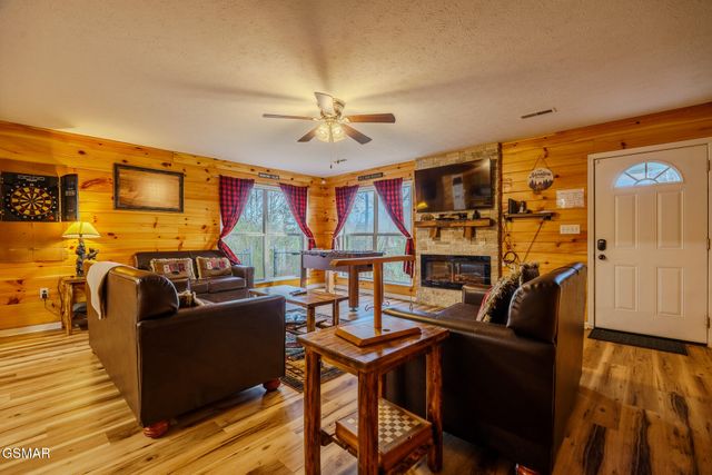 1430 A M King Way, Sevierville, TN 37876