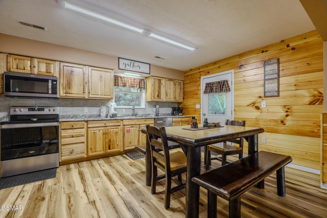 1430 A M King Way, Sevierville, TN 37876