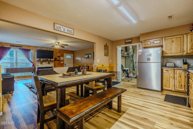 1430 A M King Way, Sevierville, TN 37876