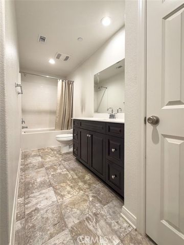 32297 Wild West Court, Winchester, CA 92596