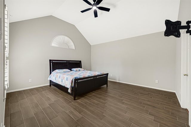 12911 Chalfield Circle, Houston, TX 77044