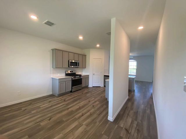 5452 Montrose Drive, Forney, TX 75126