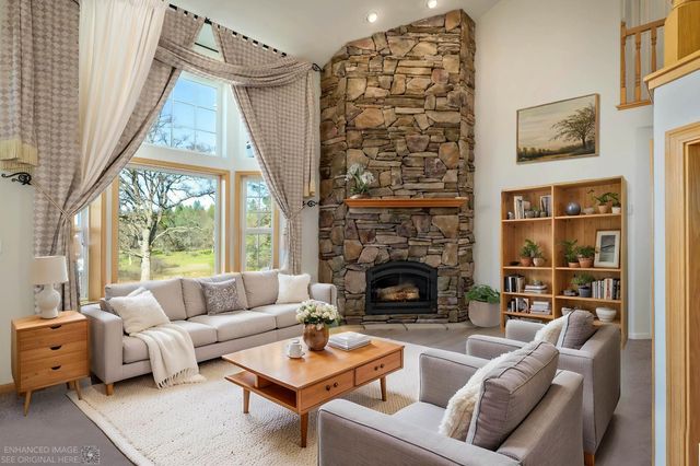 13922 Auburn Rd, Grass Valley, CA 95949