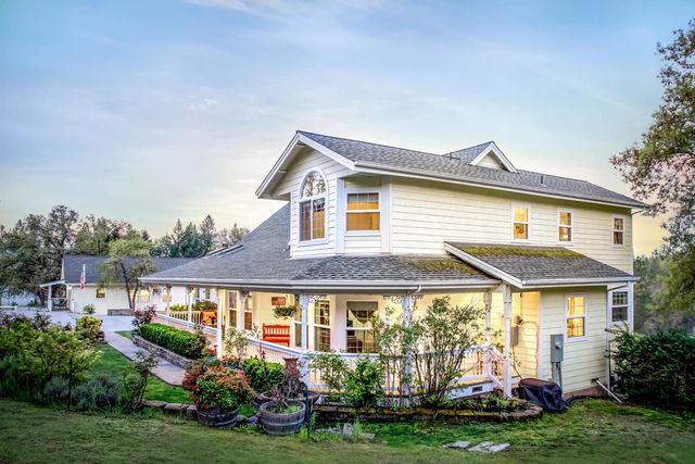 13922 Auburn Rd, Grass Valley, CA 95949