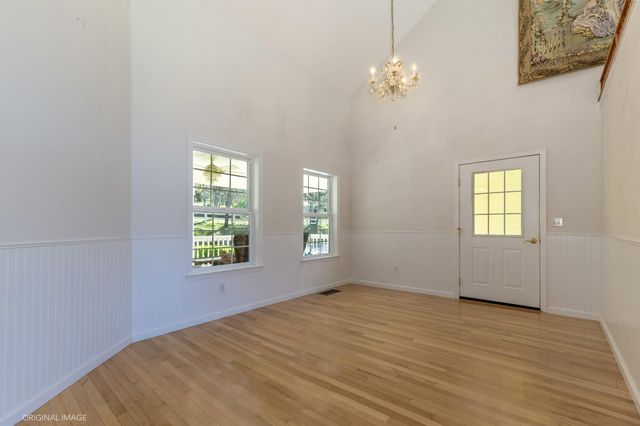 13922 Auburn Rd, Grass Valley, CA 95949