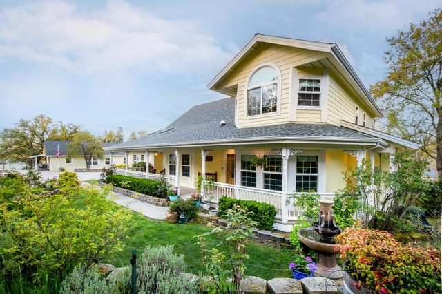 13922 Auburn Rd, Grass Valley, CA 95949